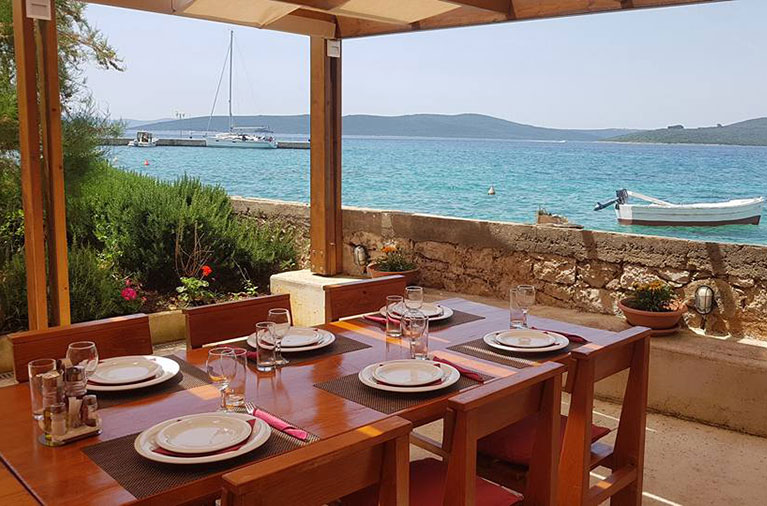 Konoba Dido Šime Ugljan Island