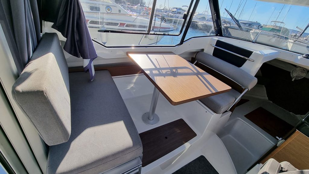 Merry Fisher 795 Nixi