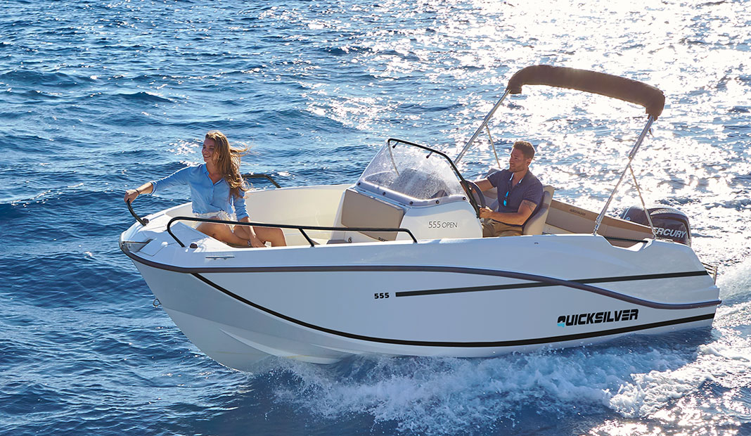 Quicksilver Activ 555 Open